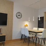 45 Apartment *