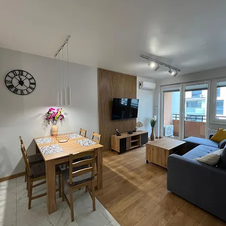 45 Apartment